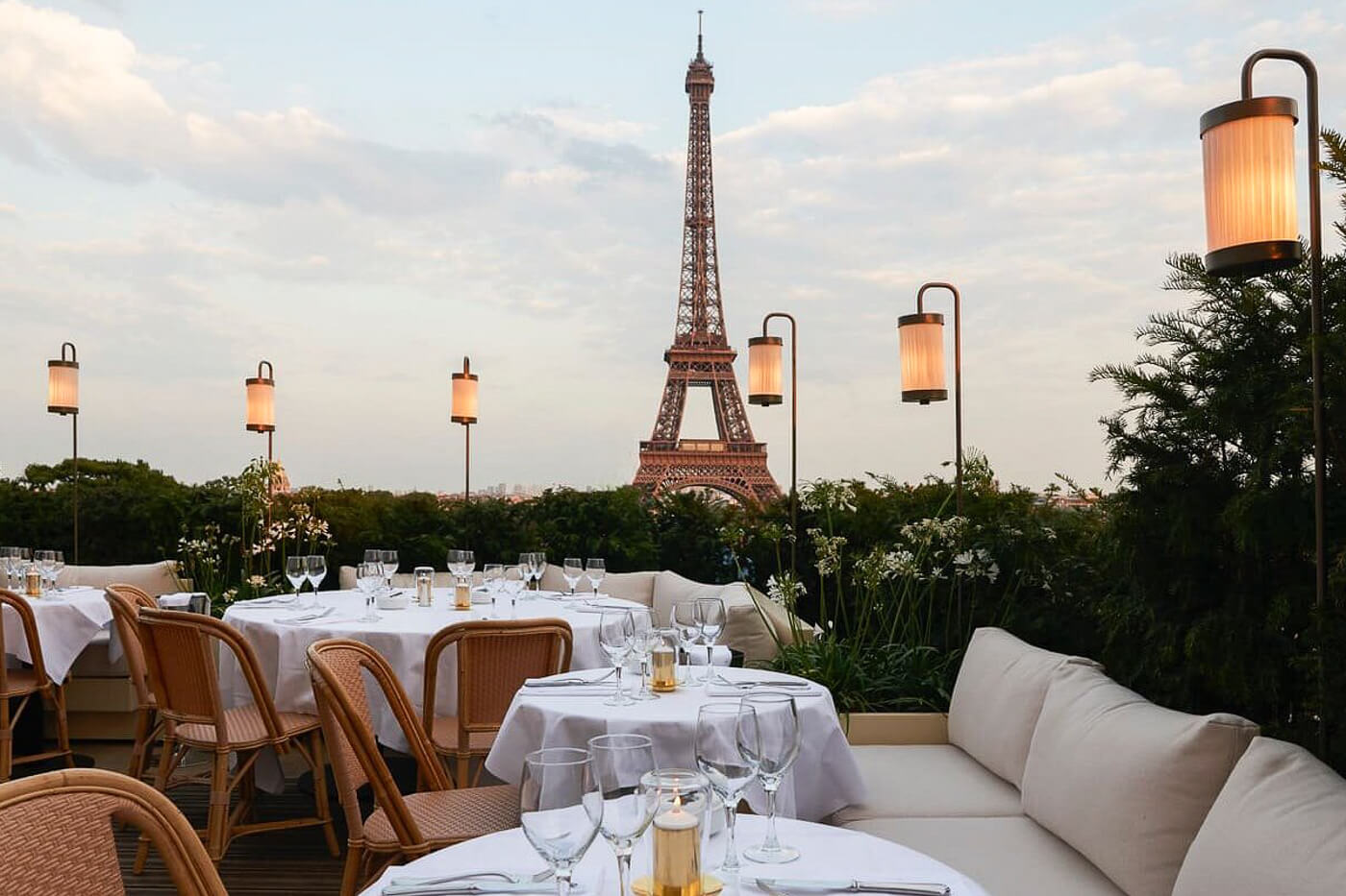 Girafe: Where breathtaking Eiffel Tower views steal the show and the seafood delights.